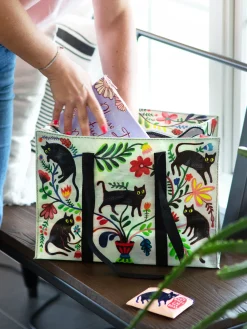 Here Kitty Shoulder Tote